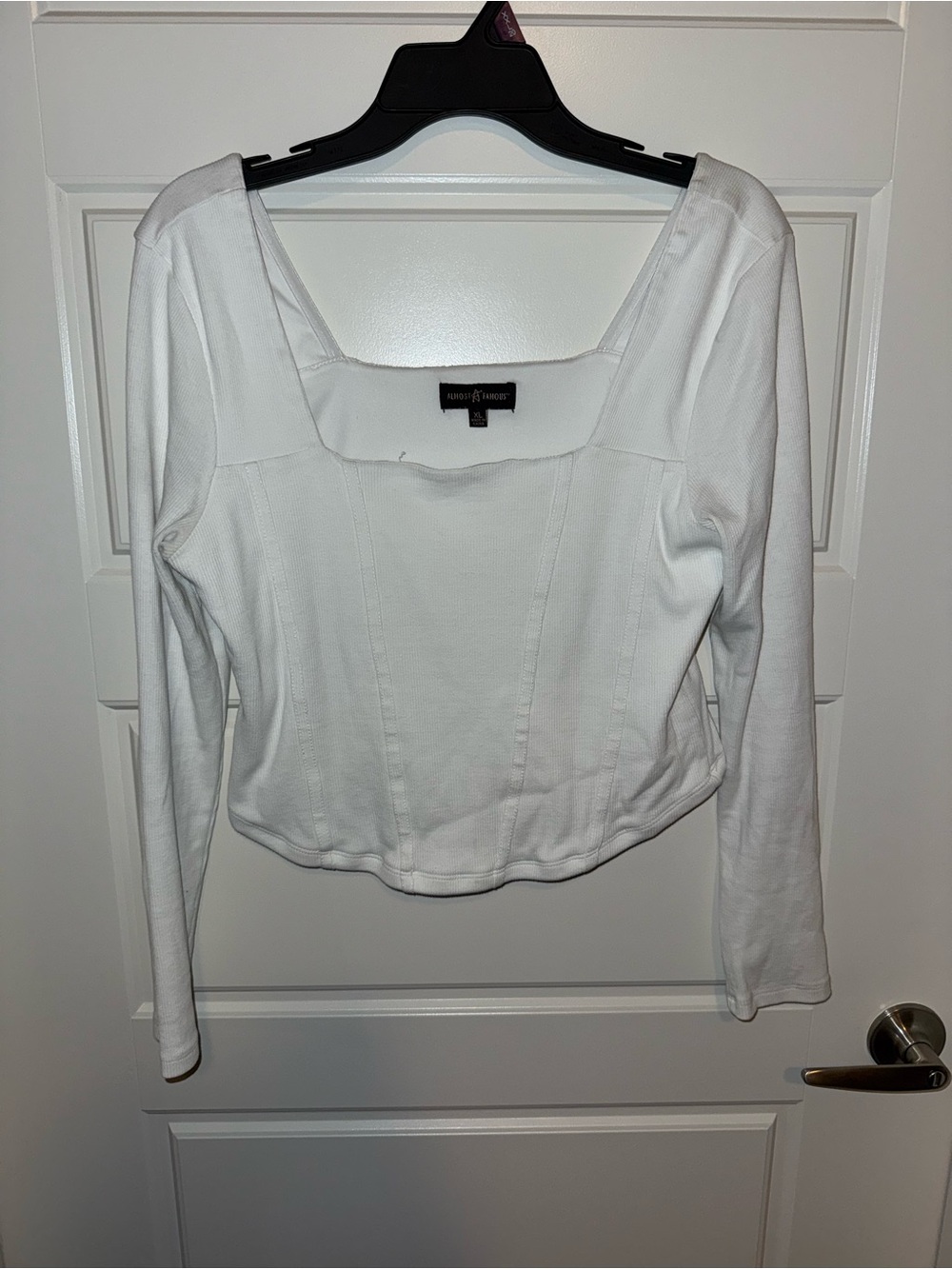 Almost Famous White Square-Neck Long Sleeve Top